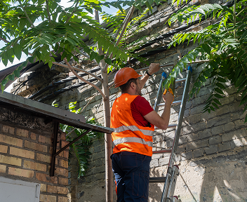 Emergency Services (24/7)