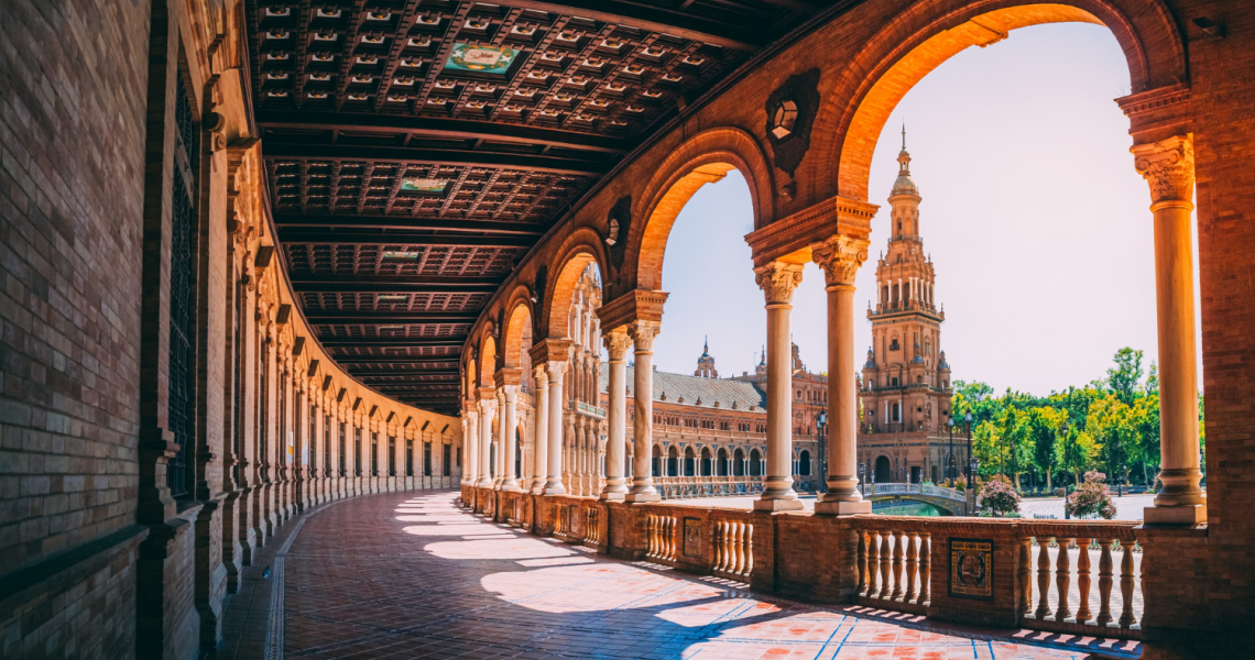 beautiful-view-plaza-de-espana-seville-spain 1 (1)